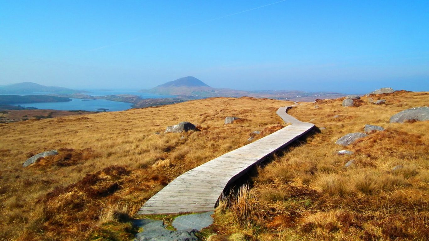 Family Day Trips Connemara_trail